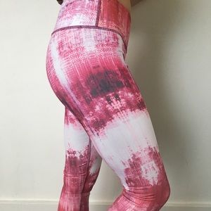 NWOT Alo Leggings small